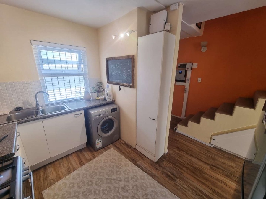 To Let 2 Bedroom Property for Rent in Claremont Upper Western Cape